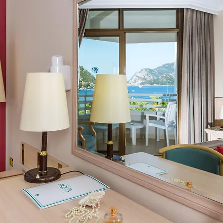 ホテル Aqua マルマリス