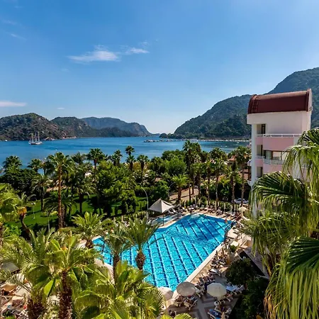 Aqua Otel 5*