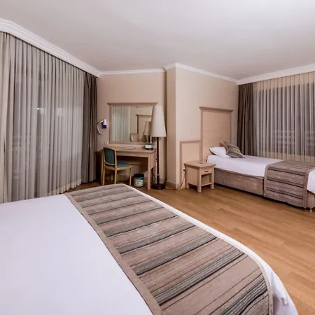 Aqua Otel 5*